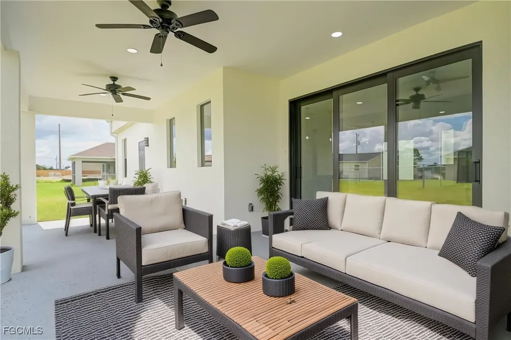 19 NW 14th Place Cape Coral FL 33993