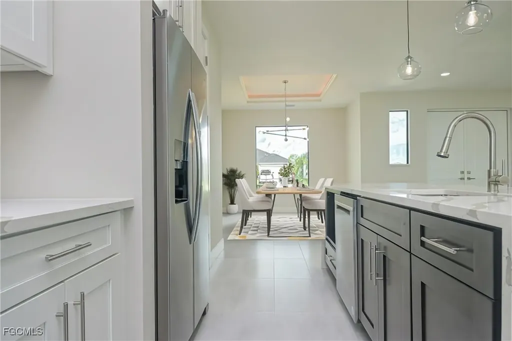 19 NW 14th Place Cape Coral FL 33993