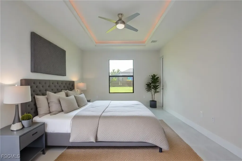 19 NW 14th Place Cape Coral FL 33993
