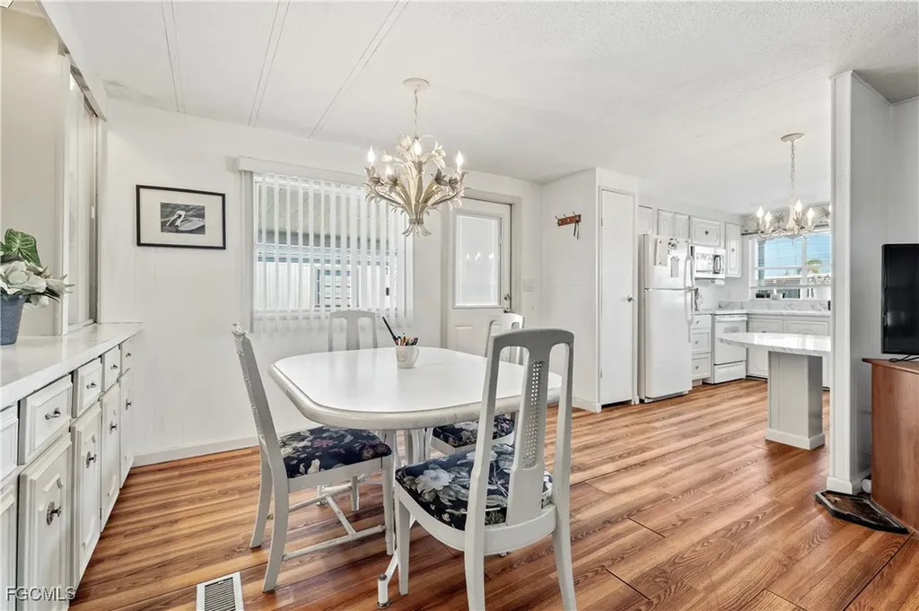 3208 Pluto Circle North Fort Myers FL 33903