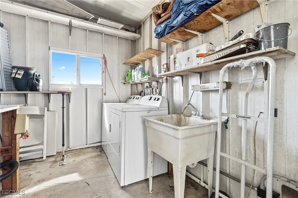 3208 Pluto Circle North Fort Myers FL 33903