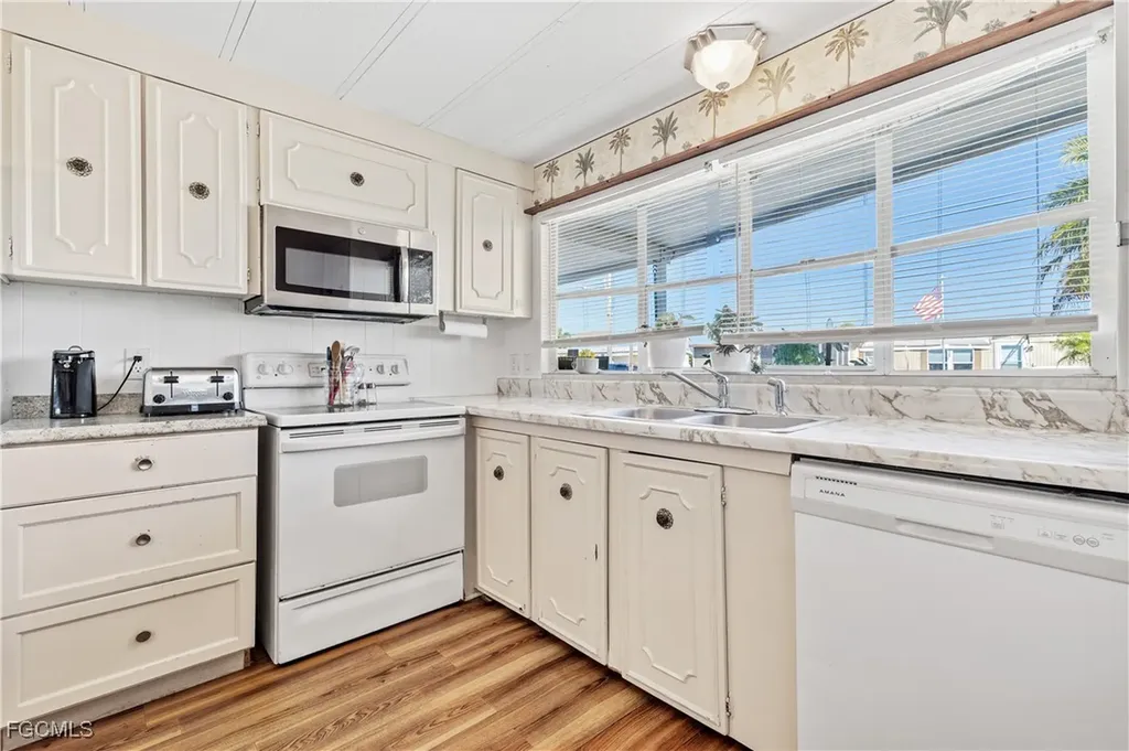 3208 Pluto Circle North Fort Myers FL 33903