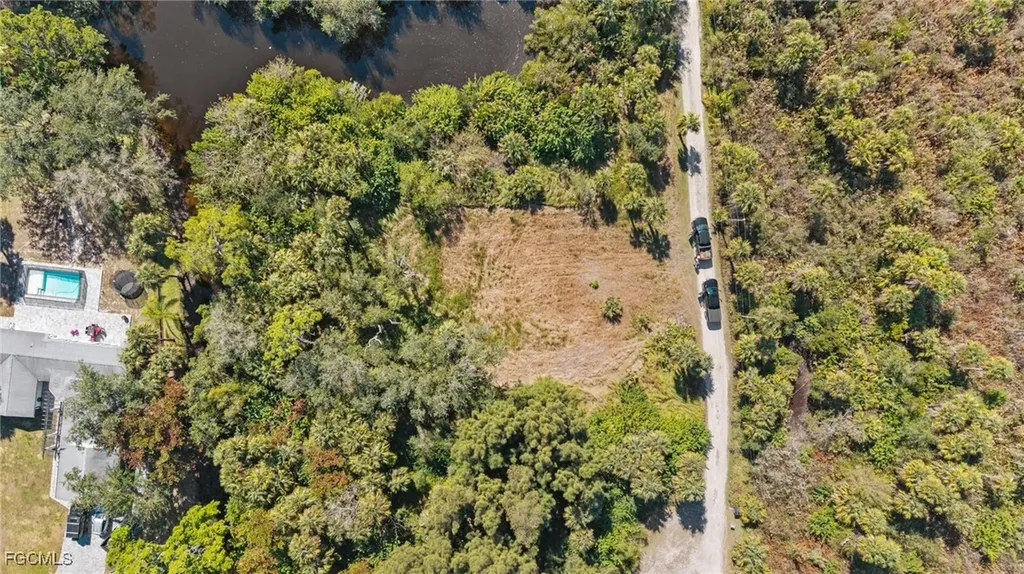 16920 Pelican Way North Fort Myers FL 33917