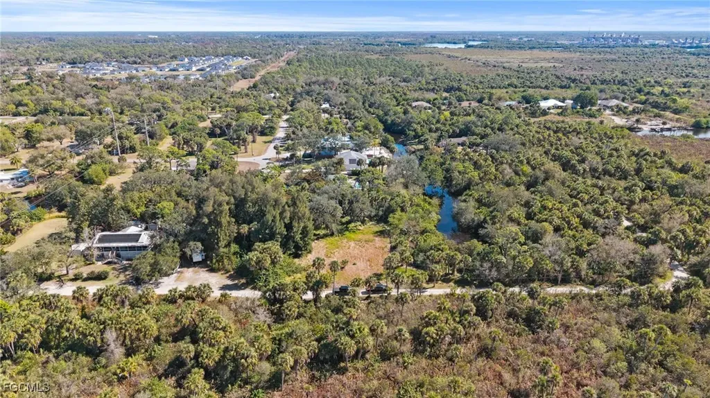16920 Pelican Way North Fort Myers FL 33917