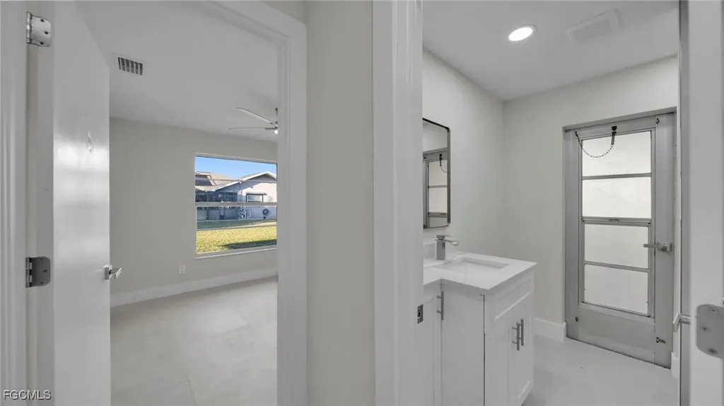 1705 SE 6th Terrace Cape Coral FL 33990