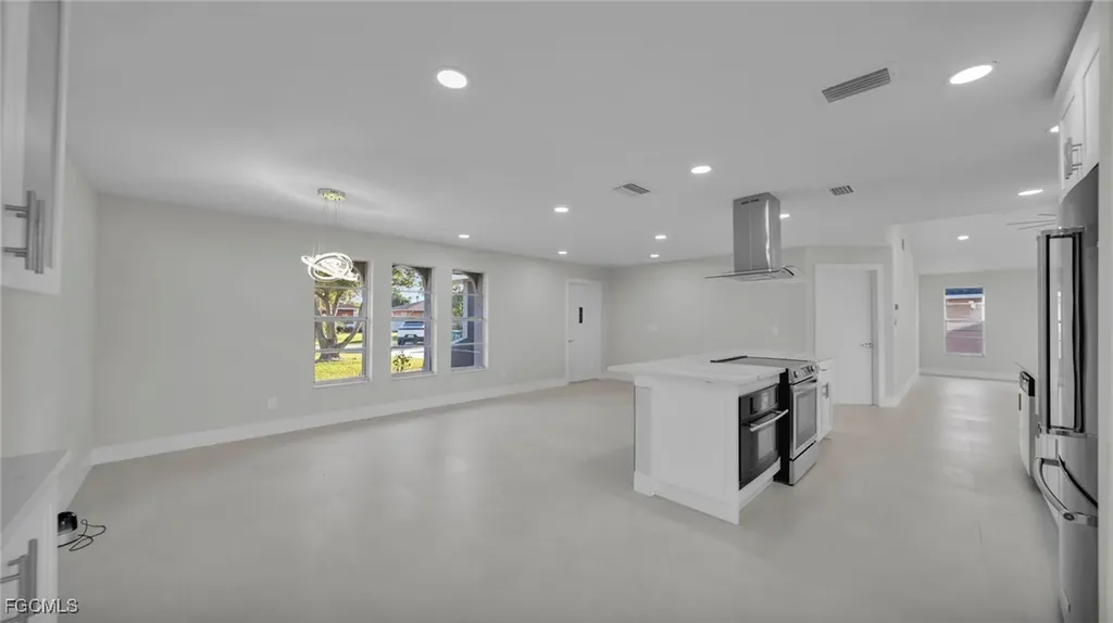 1705 SE 6th Terrace Cape Coral FL 33990