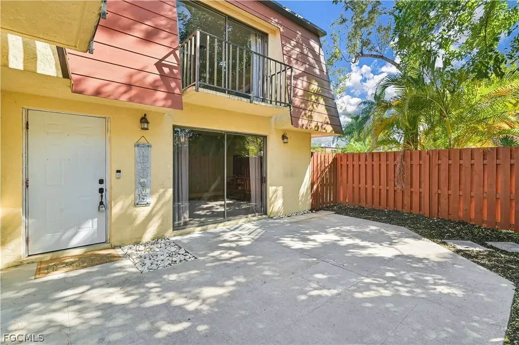 1520 Park Meadows Drive Fort Myers FL 33907