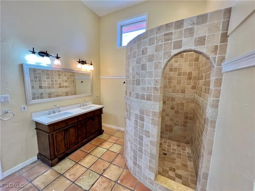 1403 SW 52nd Terrace Cape Coral FL 33914