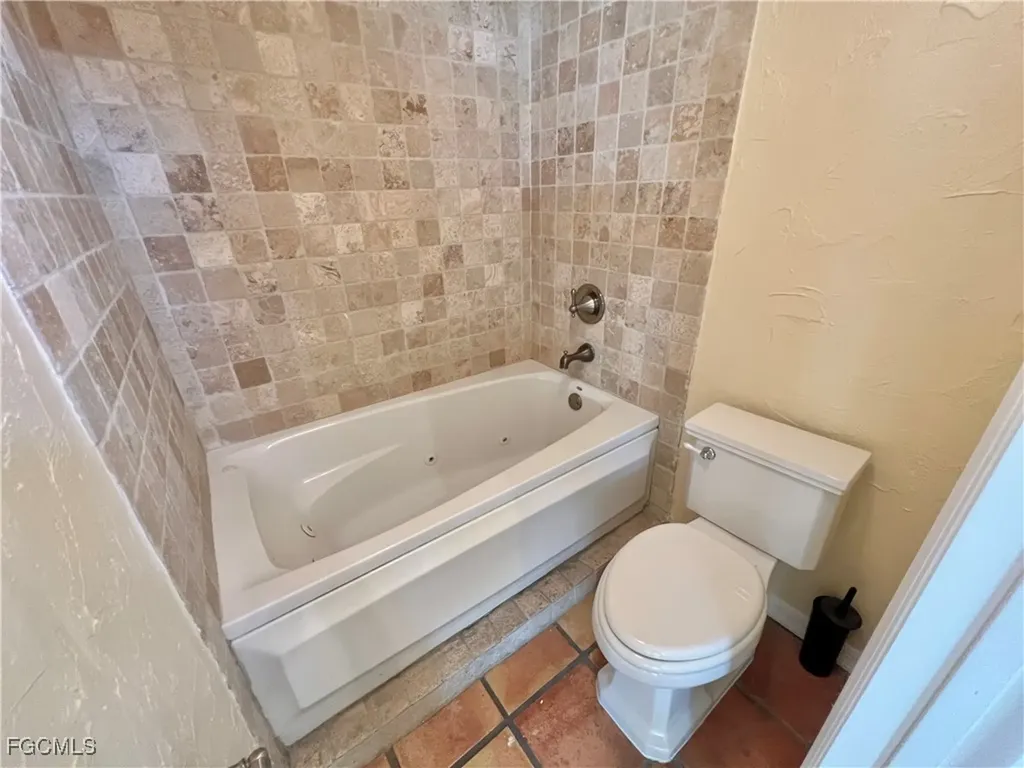 1403 SW 52nd Terrace Cape Coral FL 33914