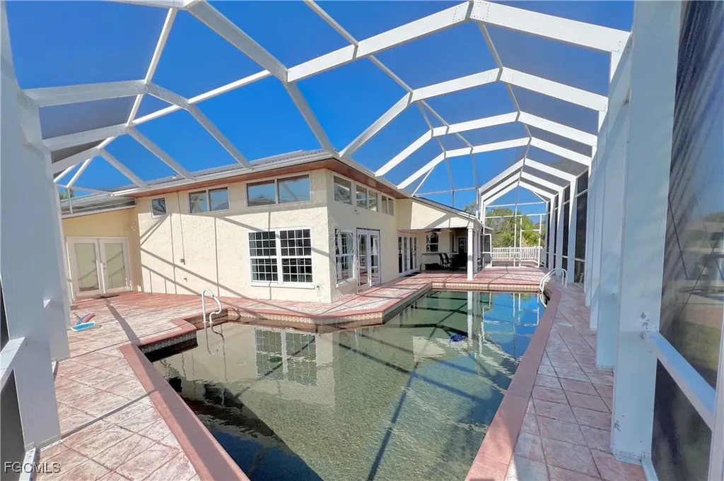 1403 SW 52nd Terrace Cape Coral FL 33914
