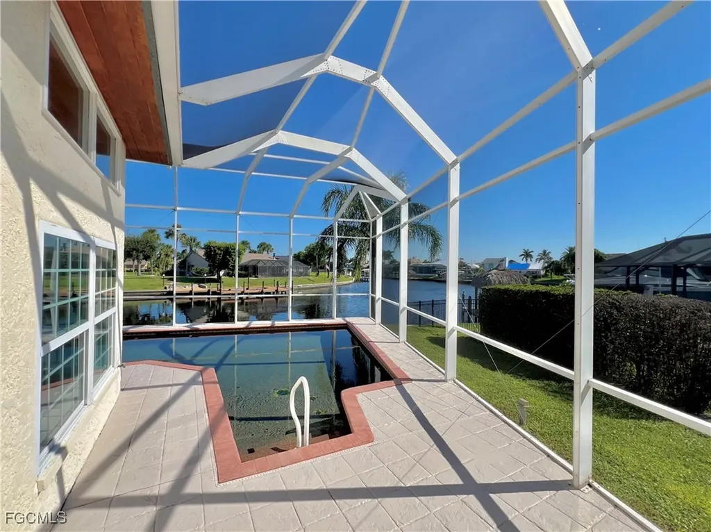 1403 SW 52nd Terrace Cape Coral FL 33914
