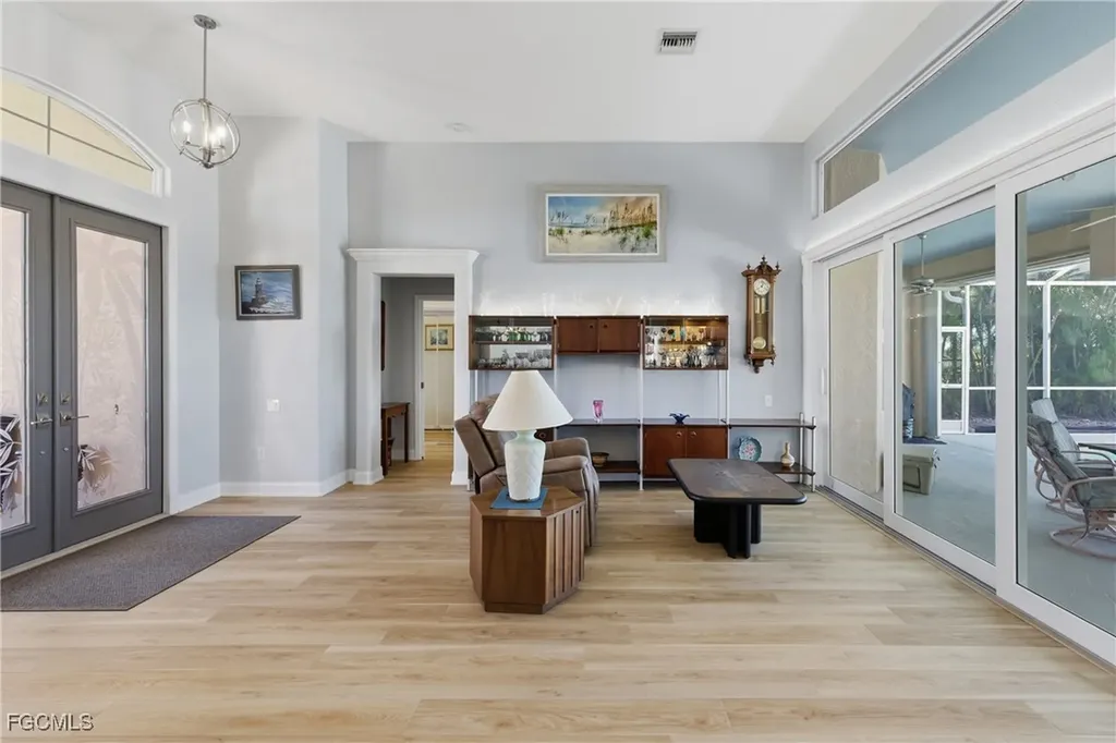 1204 NW 43rd Avenue Cape Coral FL 33993