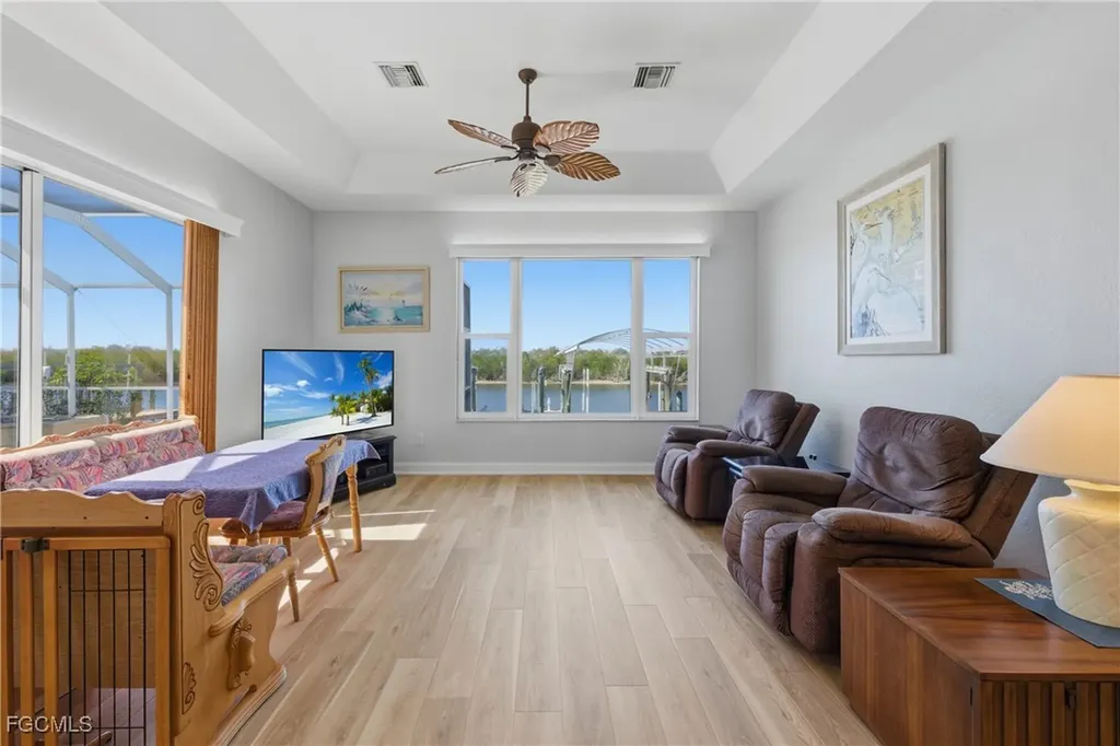 1204 NW 43rd Avenue Cape Coral FL 33993