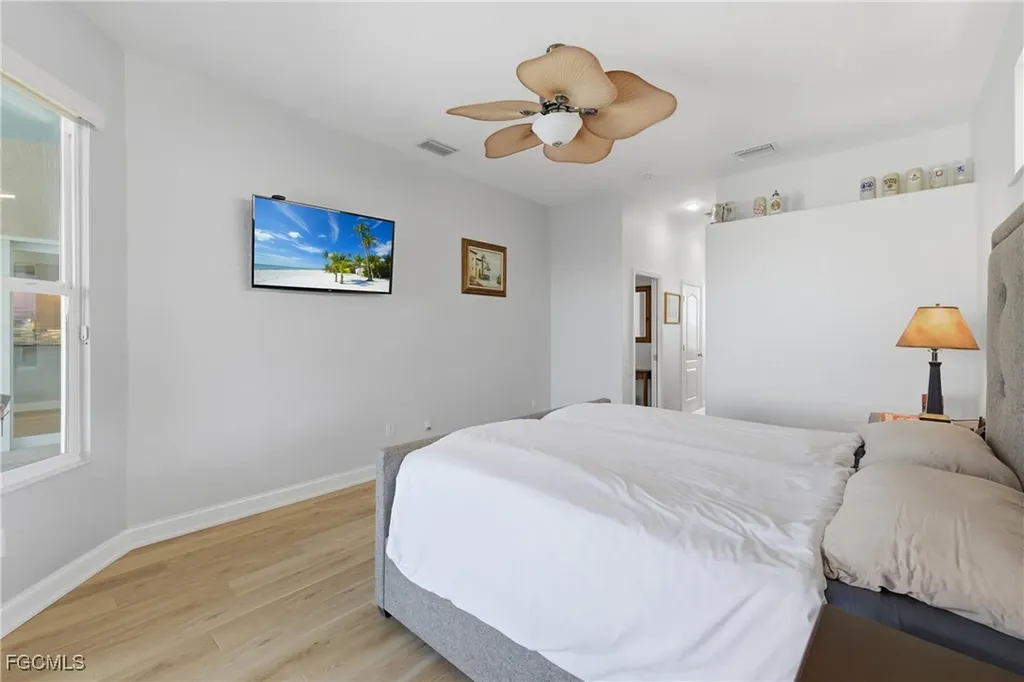 1204 NW 43rd Avenue Cape Coral FL 33993