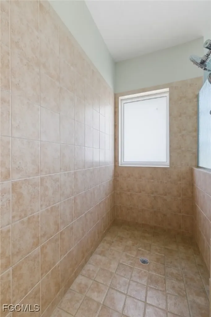 1204 NW 43rd Avenue Cape Coral FL 33993