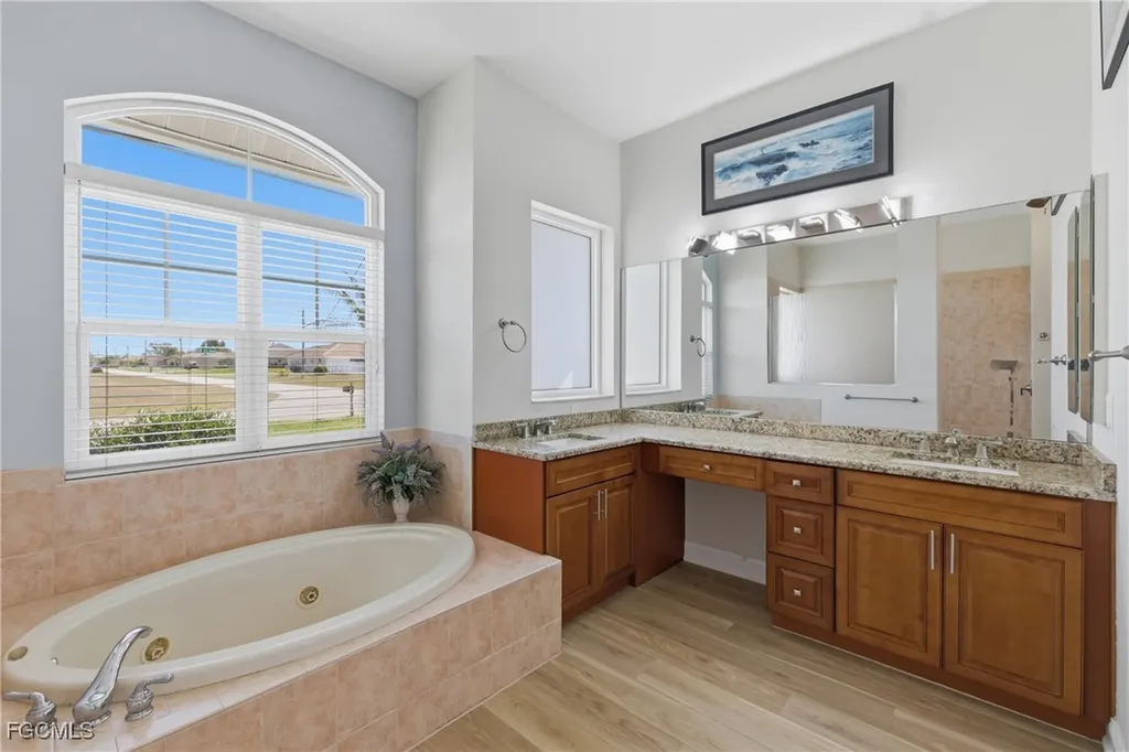 1204 NW 43rd Avenue Cape Coral FL 33993