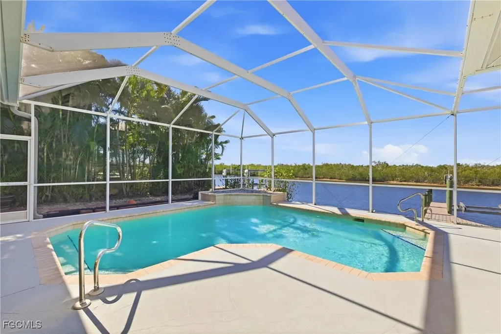 1204 NW 43rd Avenue Cape Coral FL 33993