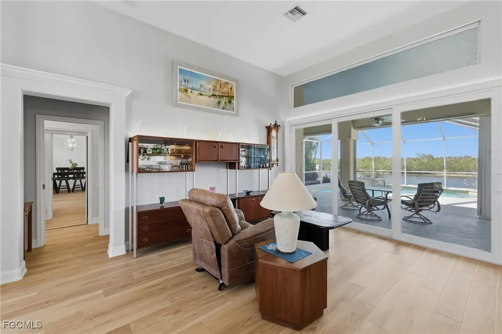 1204 NW 43rd Avenue Cape Coral FL 33993