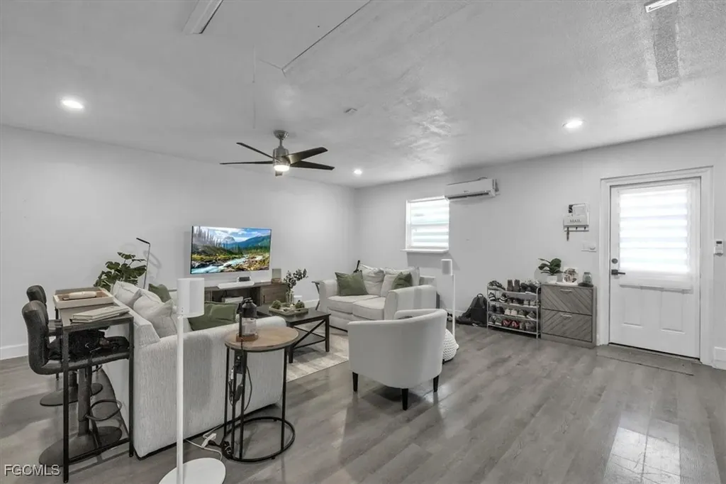323 Hollywood Street Lehigh Acres FL 33936
