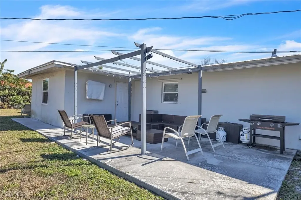 323 Hollywood Street Lehigh Acres FL 33936