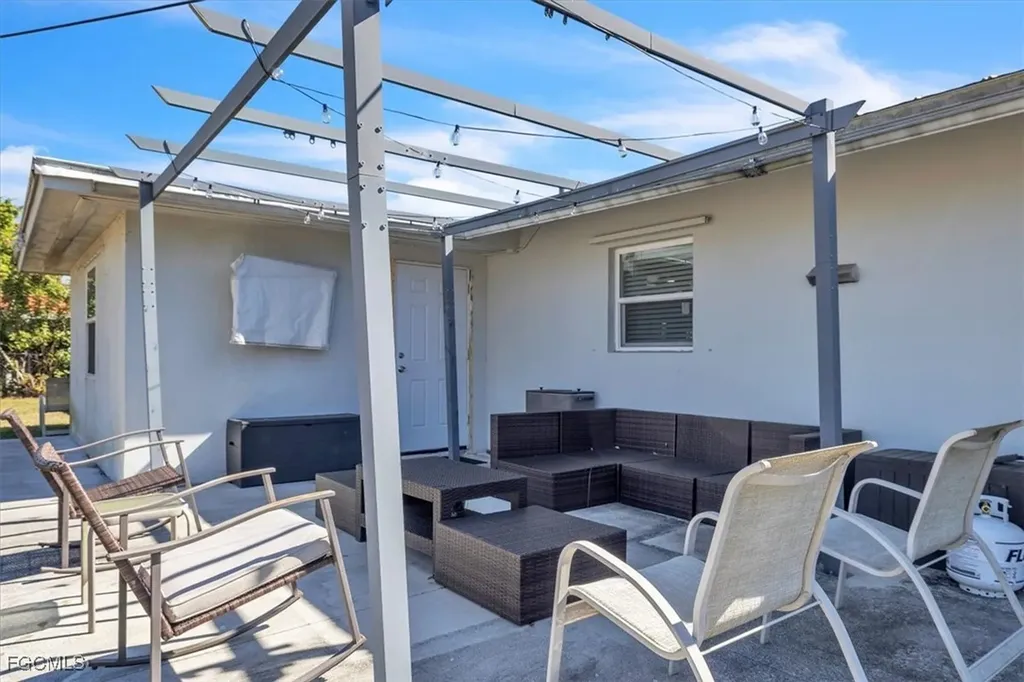 323 Hollywood Street Lehigh Acres FL 33936