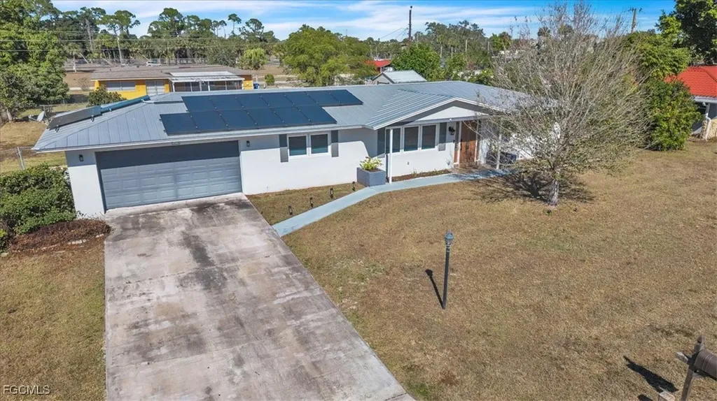 323 Hollywood Street Lehigh Acres FL 33936