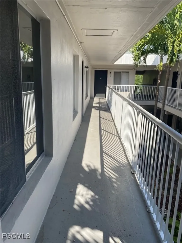 1830 Maravilla Avenue Fort Myers FL 33901