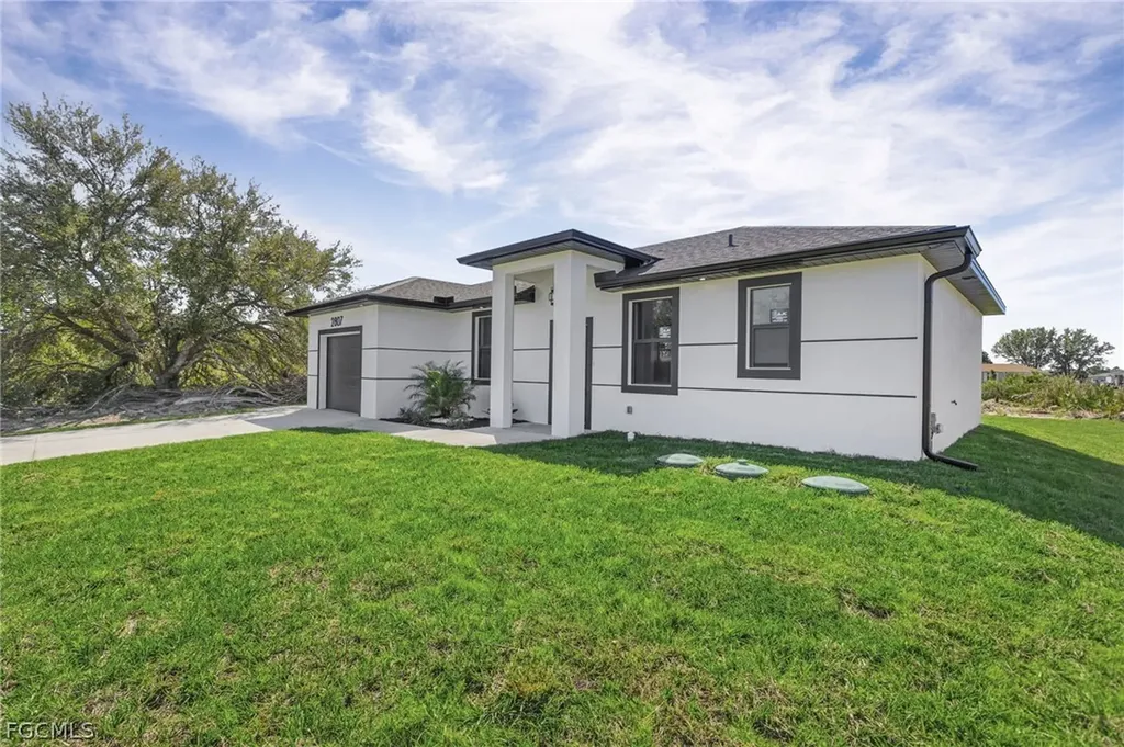 2807 74th Street W Lehigh Acres FL 33971