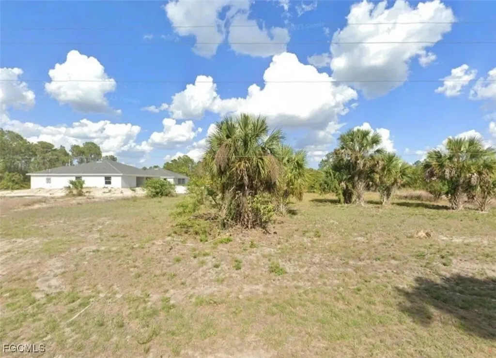 507/509 Genoa Avenue S Lehigh Acres FL 33974