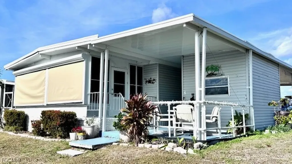 14667 Paul Revere Loop North Fort Myers FL 33917