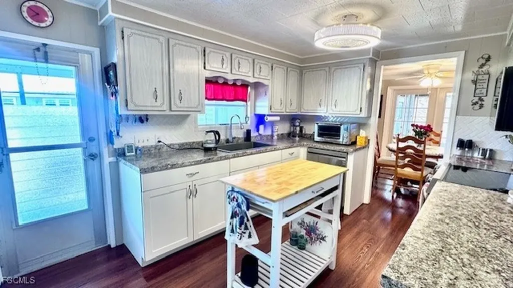 14667 Paul Revere Loop North Fort Myers FL 33917