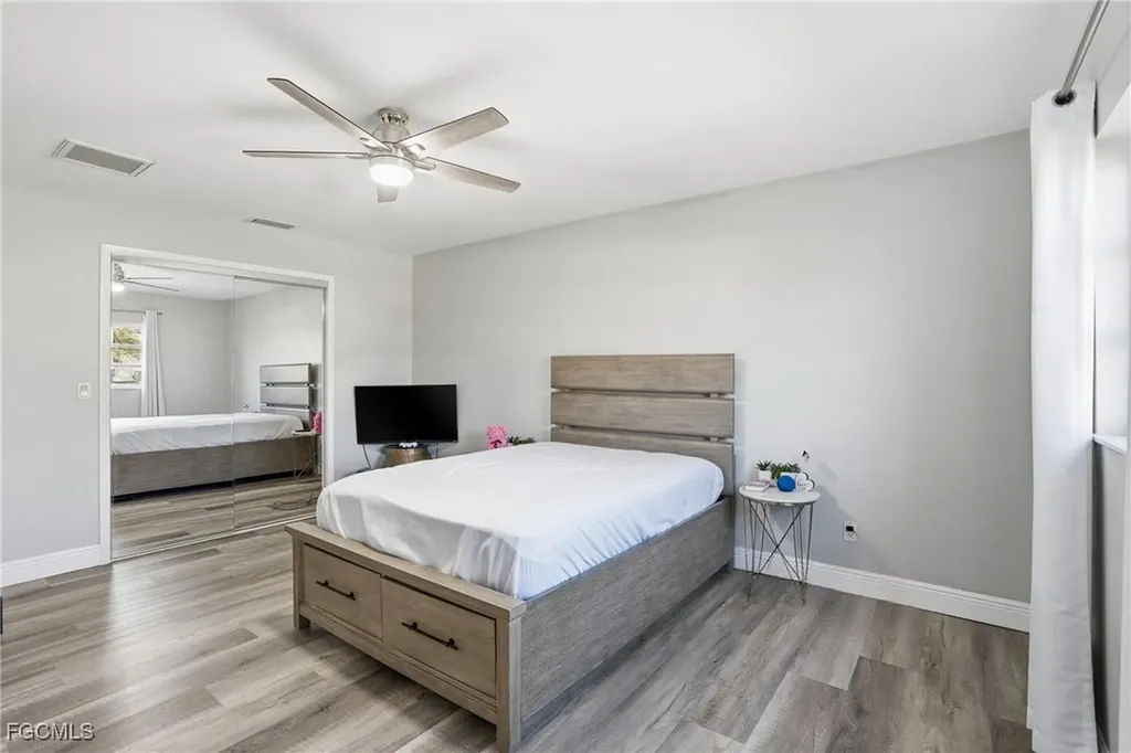 703 SE 7th Street Cape Coral FL 33990
