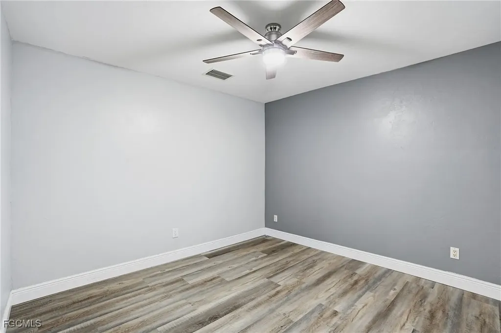 703 SE 7th Street Cape Coral FL 33990