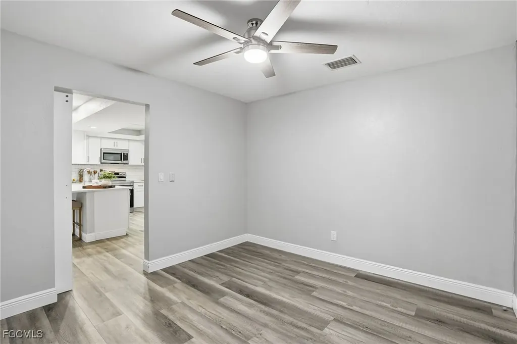 703 SE 7th Street Cape Coral FL 33990