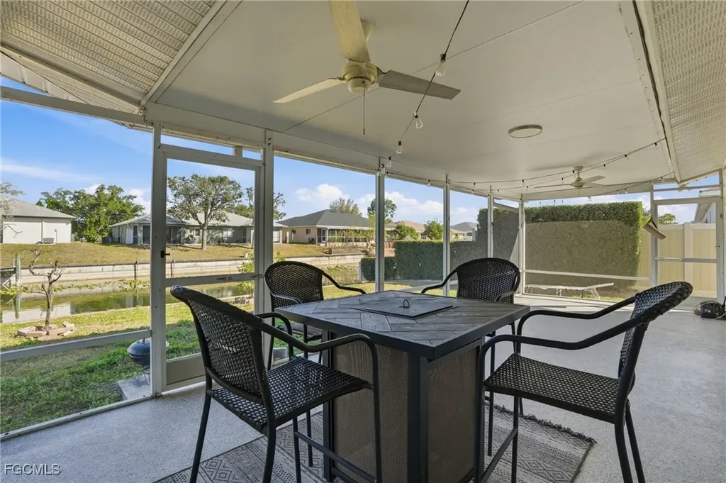 703 SE 7th Street Cape Coral FL 33990