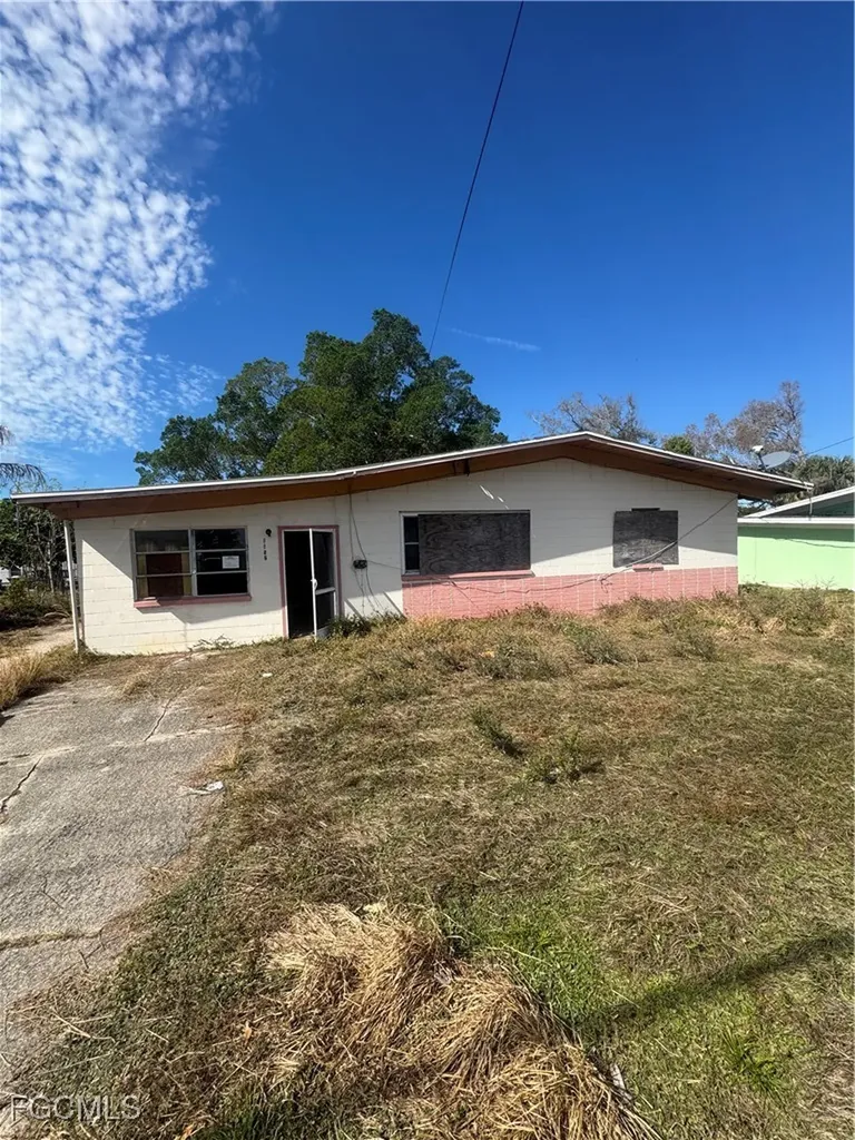 1152 Marsh Avenue Fort Myers FL 33905