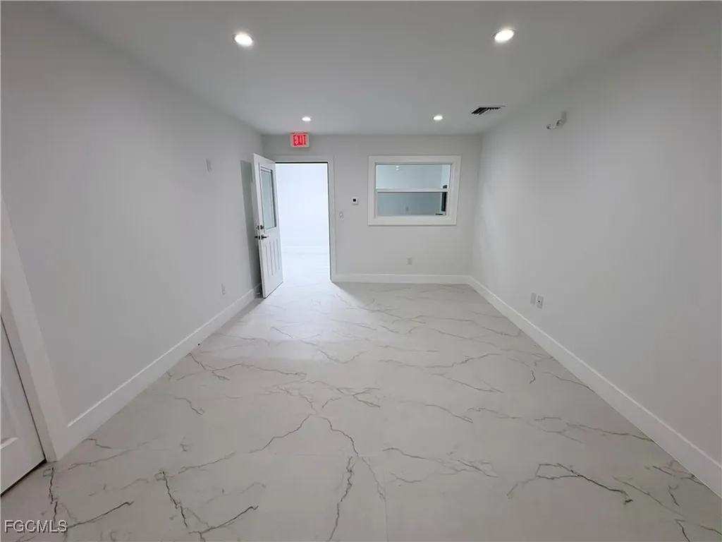 6344 Janes Lane Naples FL 34109