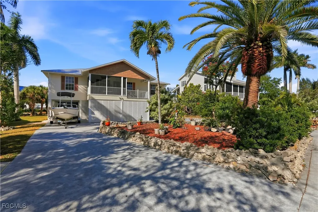 Bokeelia FL, 7692 Myrsine Circle