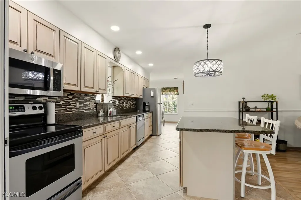 7692 Myrsine Circle Bokeelia FL 33922