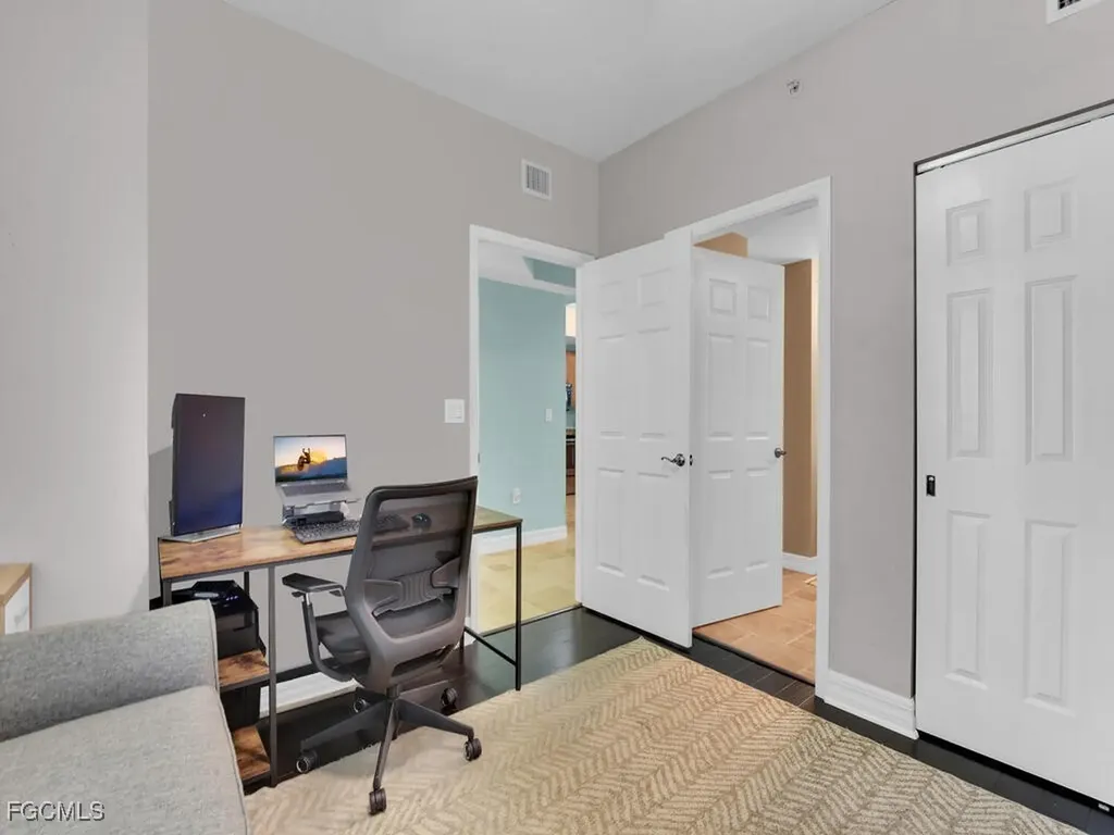 2797 1st Street Fort Myers FL 33916
