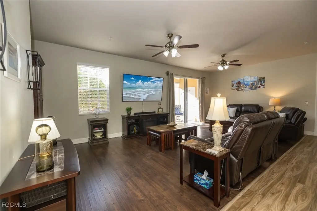 1520 SW 50th Street Cape Coral FL 33914