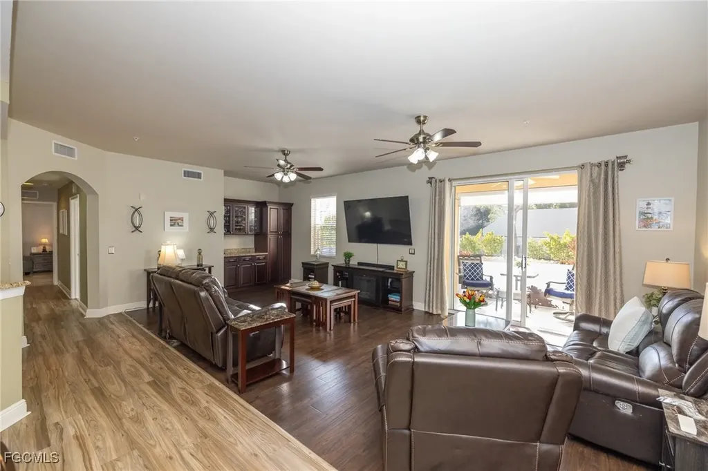1520 SW 50th Street Cape Coral FL 33914