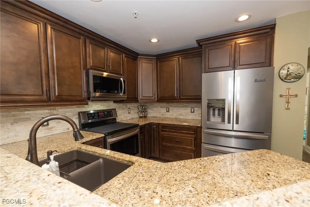 1520 SW 50th Street Cape Coral FL 33914