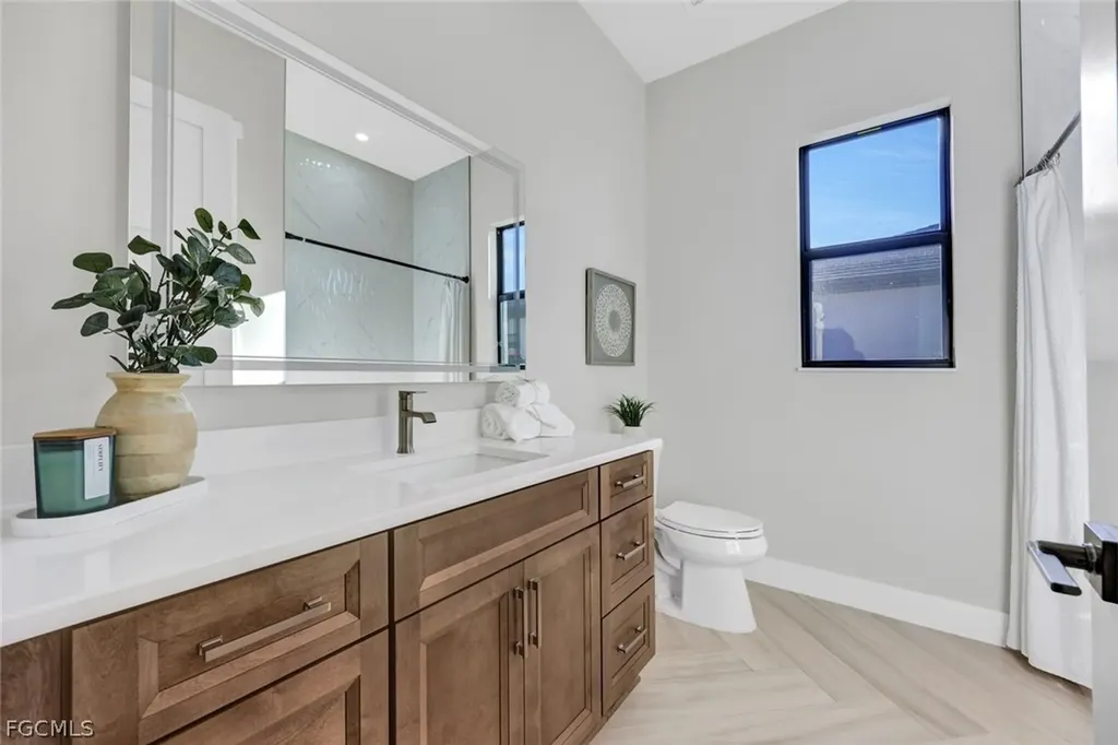 3220 NW 21st Street Cape Coral FL 33993