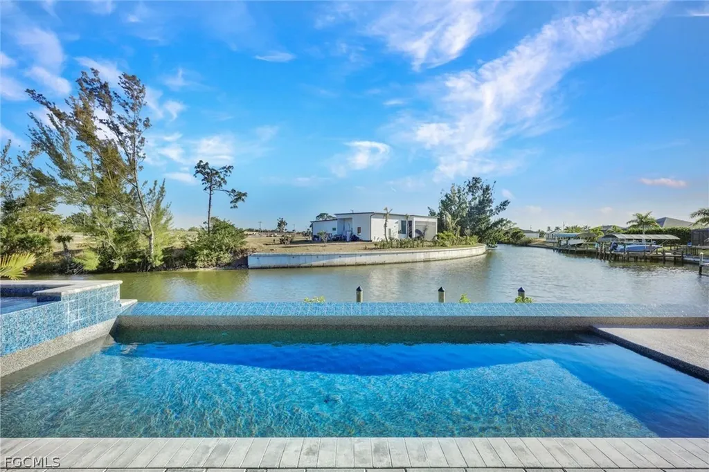 3220 NW 21st Street Cape Coral FL 33993