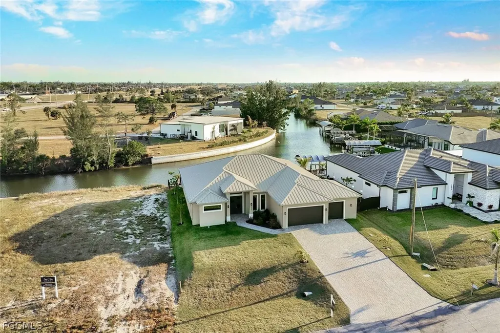 3220 NW 21st Street Cape Coral FL 33993