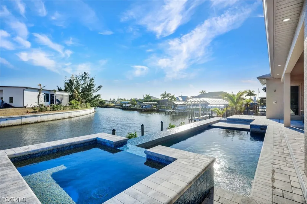 3220 NW 21st Street Cape Coral FL 33993