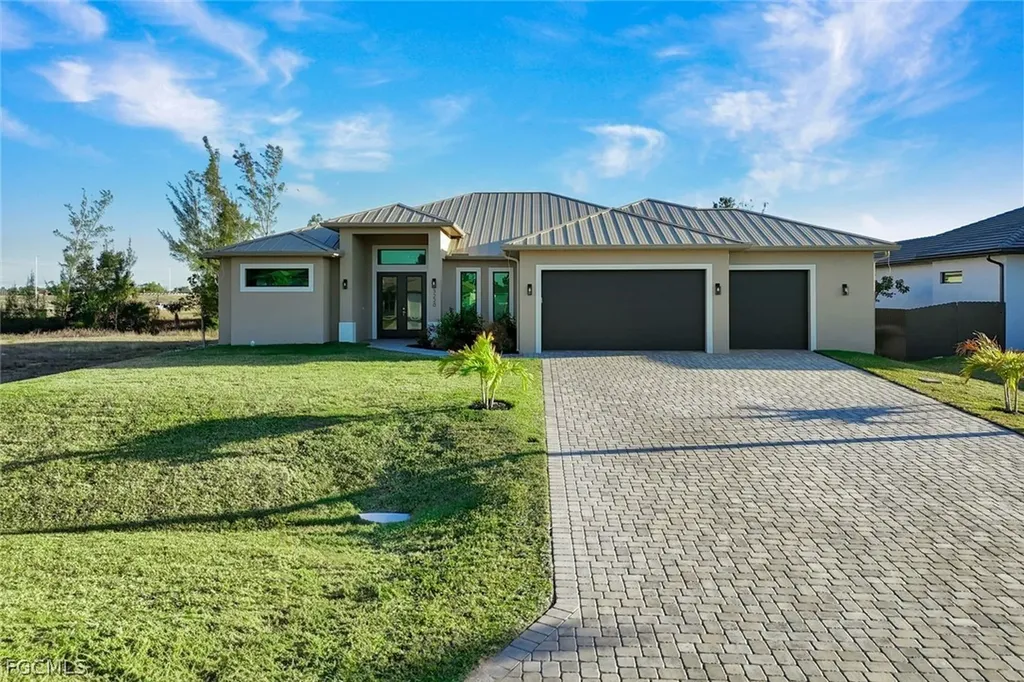 3220 NW 21st Street Cape Coral FL 33993