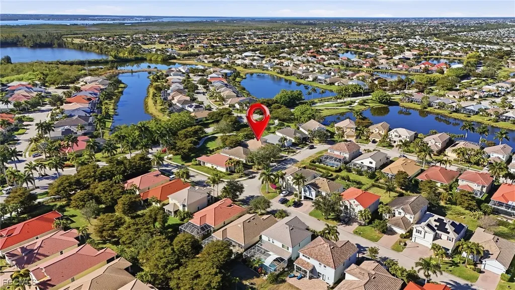 2452 Blackburn Circle Cape Coral FL 33991