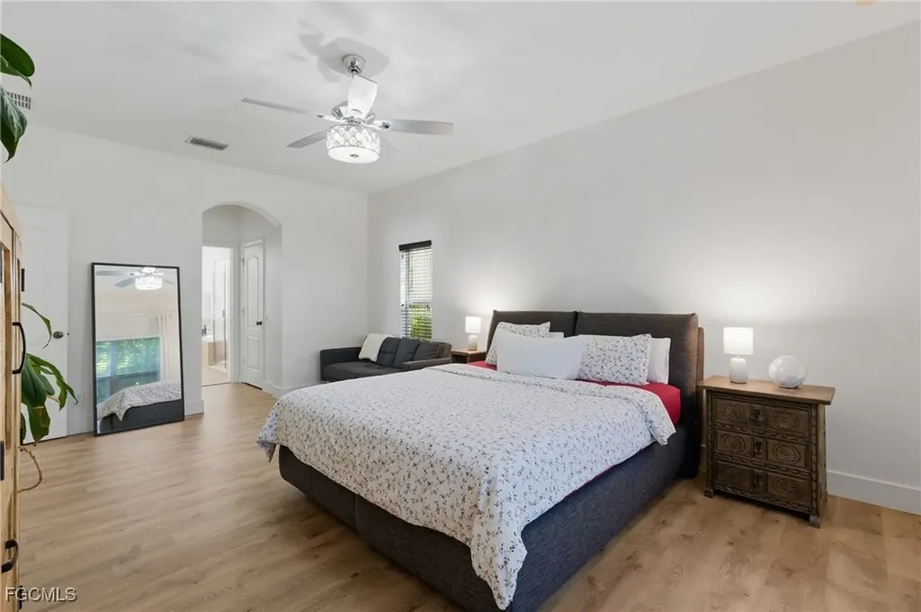 2452 Blackburn Circle Cape Coral FL 33991